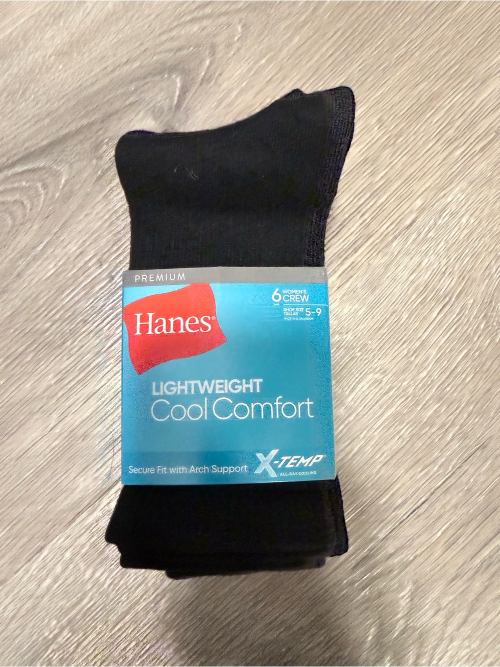 NWT Hanes Women’s Crew Socks Black Lightweight Cool Comfort